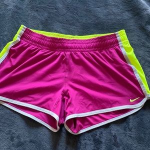 Nike dri fit women’s pink and neon green shirt size small